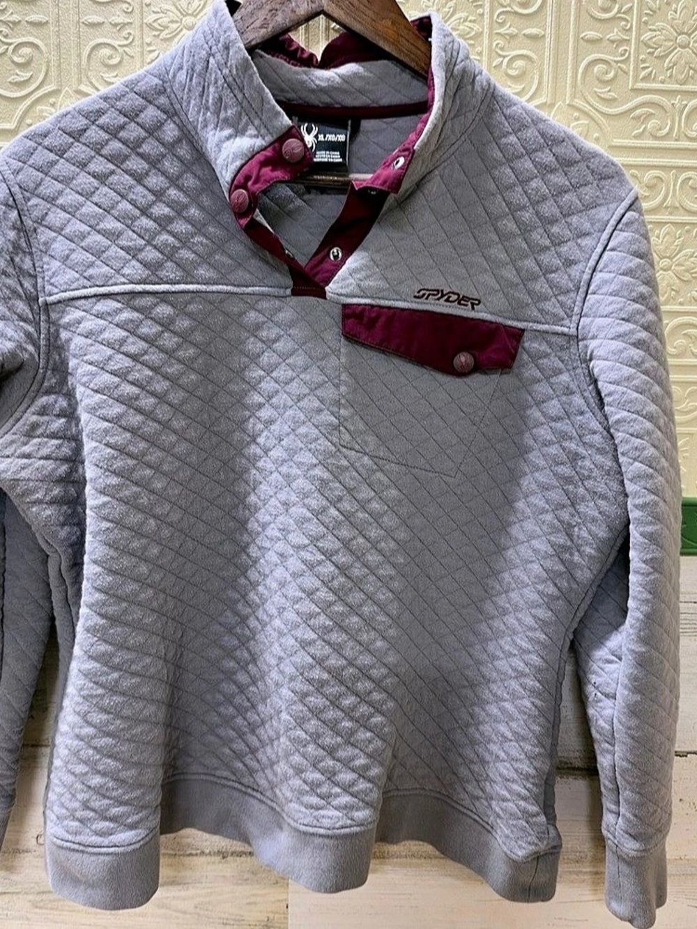 Spyder Quilted Pullover in Gray & Purple XL Like New